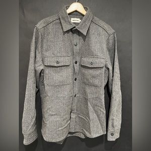 Taylor Stitch The Explorer Shirt in Herringbone, Size 42, Like NEW!